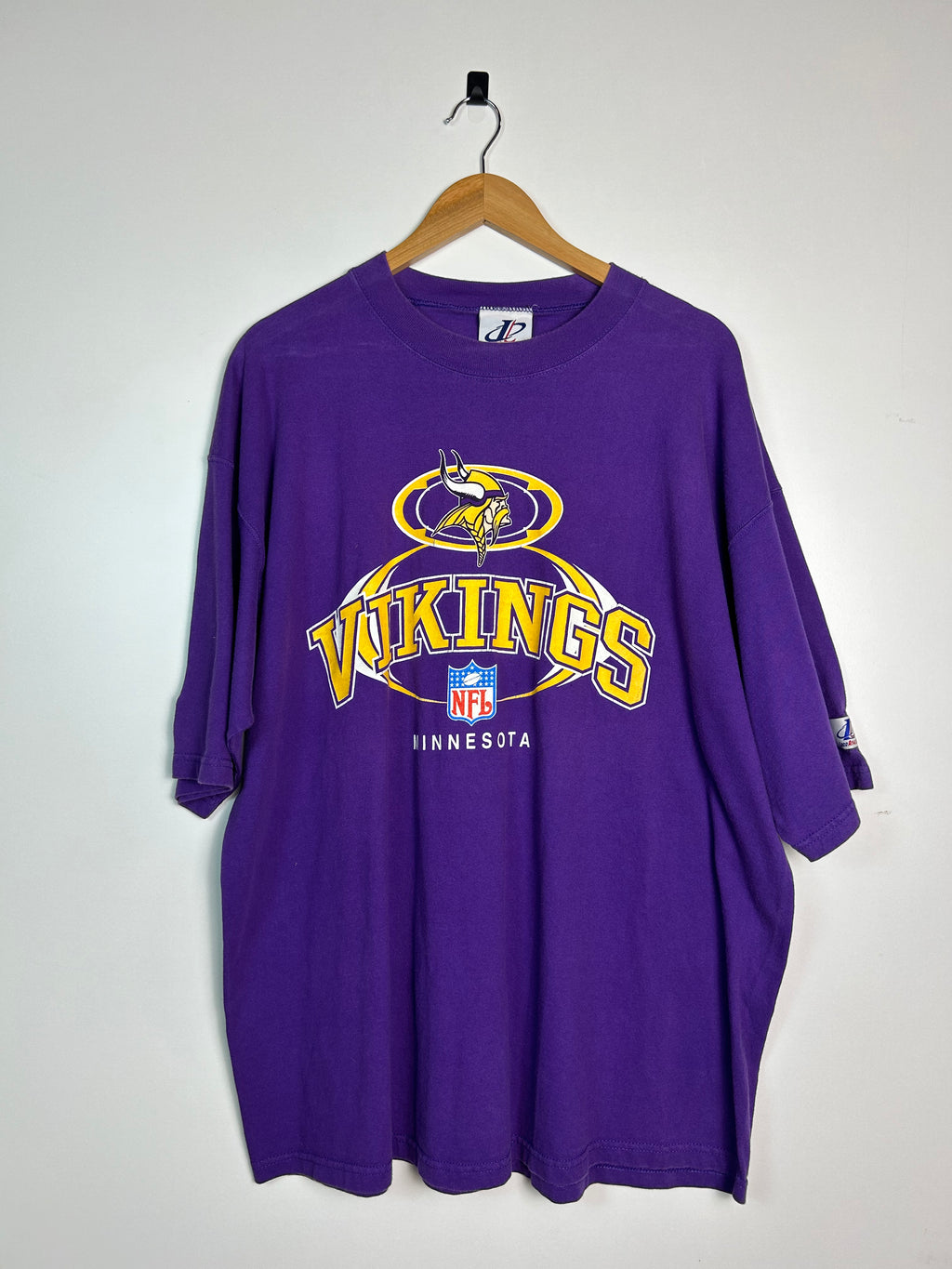 Minnesota Vikings purple tee